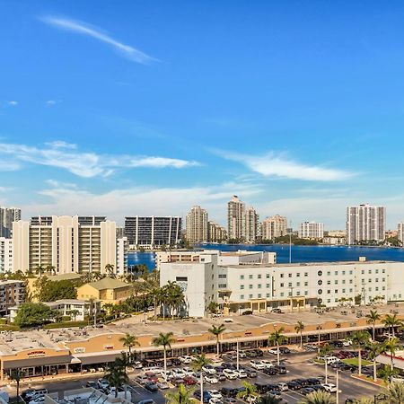 Deluxe Studio Balcony Bay View Amazing Pool Hotel Sunny Isles Beach Luaran gambar