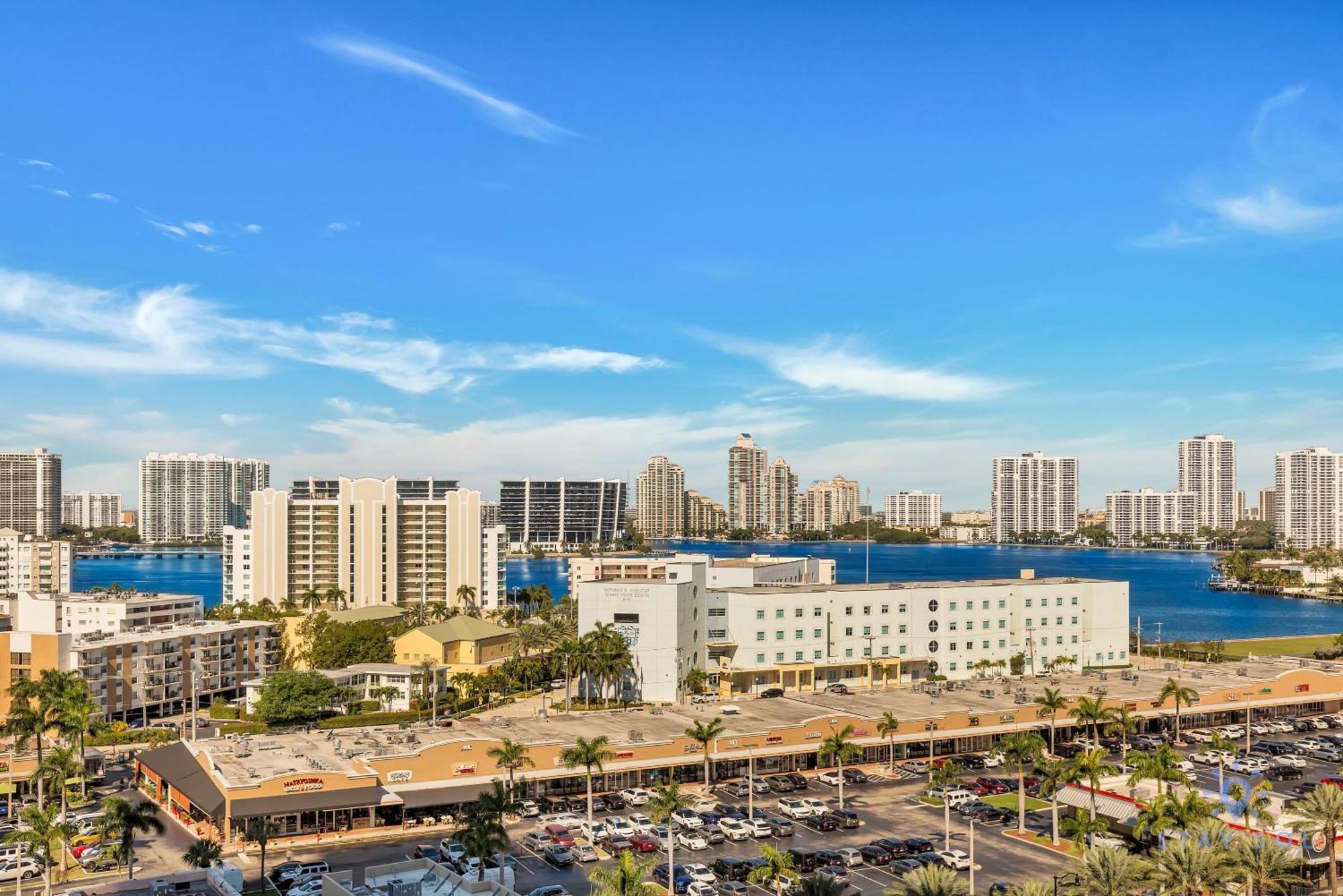 Deluxe Studio Balcony Bay View Amazing Pool Hotel Sunny Isles Beach Luaran gambar